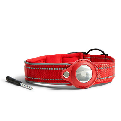 The Big Apple AirTag collar comes with a custom fit airtag holder securely fastened with a screw.  Screwdriver included with collar.