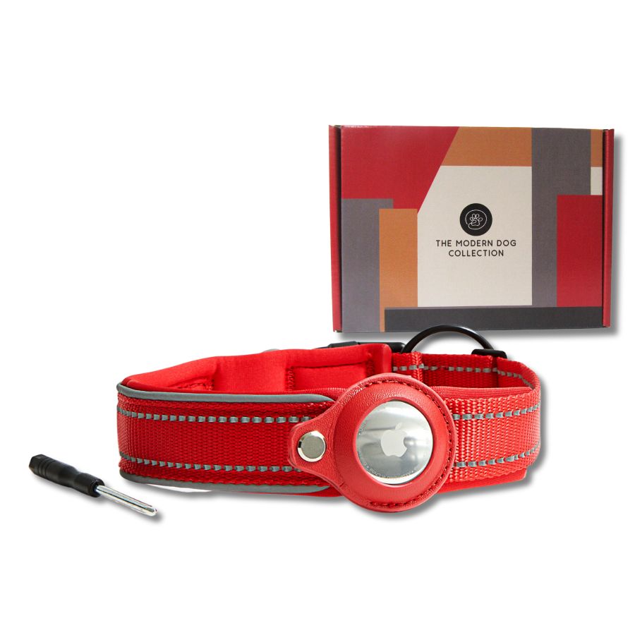AirTag Collar for Dog with custom premium packaging and a screwdriver included for securely fastening the airtag in the leather holder.
