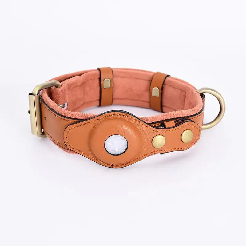 The Orchard AirTag collar in brown. Antique brass fittings.  Soft lining inside the collar.